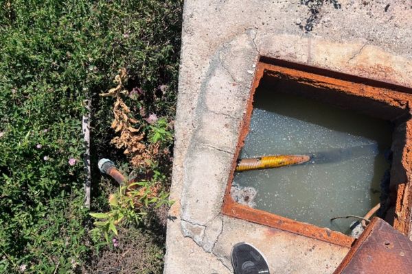 Foseptikten Hacet Deresi’ne uzanan kirli hattı zabıta ortaya çıkardı Foseptikten Hacet Deresi’ne uzanan kirli hattı zabıta ortaya çıkardı