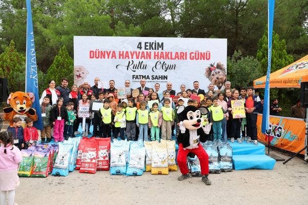 Gaziantep’te Dünya Hayvanları Koruma Günü programı düzenlendi Gaziantep’te Dünya Hayvanları Koruma Günü programı düzenlendi