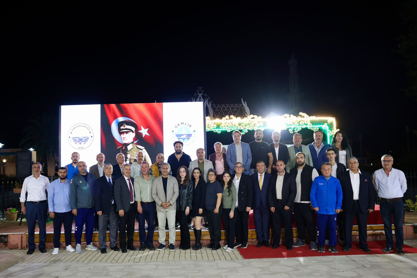 Gemlik Belediyespor, Dayanışma Gecesi'nde bir araya geldi Gemlik Belediyespor, Dayanışma Gecesi'nde bir araya geldi
