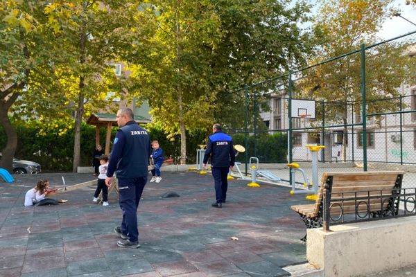 Gemlik’te çocuk parklarında zabıta denetimi Gemlik’te çocuk parklarında zabıta denetimi