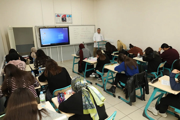 Genç KAYMEK 2026 LGS ve YKS sonuçlarında başarı elde etti Genç KAYMEK 2026 LGS ve YKS sonuçlarında başarı elde etti