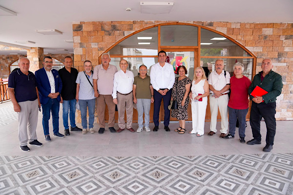 Giresun Belediye Başkanı Köse, gazetecilerle bir araya geldi Giresun Belediye Başkanı Köse, gazetecilerle bir araya geldi