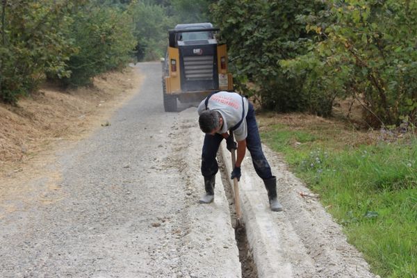 Giresun Belediyesi’nden Kayadibi Mahallesi’ne yeni içme suyu hattı Giresun Belediyesi’nden Kayadibi Mahallesi’ne yeni içme suyu hattı