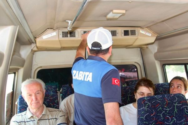 Giresun’da dolmuşlara klima denetimi Giresun’da dolmuşlara klima denetimi