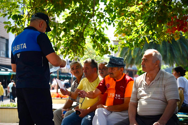 Giresun'da tütün ürünü atıklarına yönelik denetimler artırılıyor Giresun'da tütün ürünü atıklarına yönelik denetimler artırılıyor