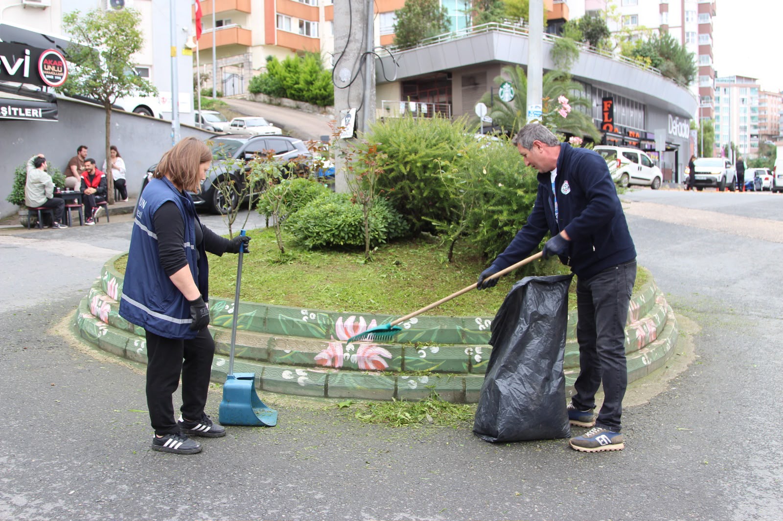 Giresun’da yeşil alanlarda bakım çalışmaları sürüyor Giresun’da yeşil alanlarda bakım çalışmaları sürüyor