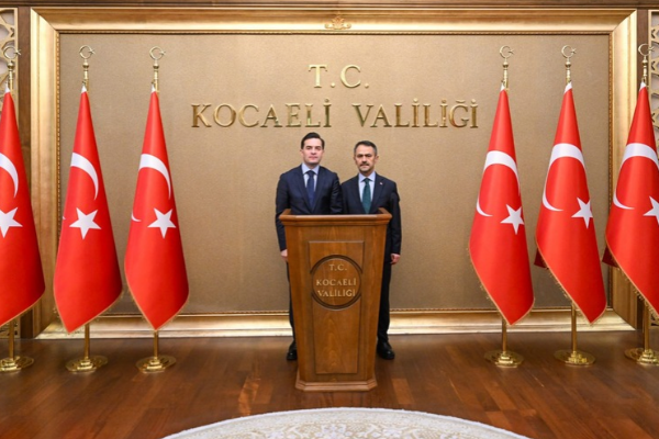 Göç İdaresi Başkanı Yazıcı, Kocaeli Valisi Aktaş’ı ziyaret etti Göç İdaresi Başkanı Yazıcı, Kocaeli Valisi Aktaş’ı ziyaret etti