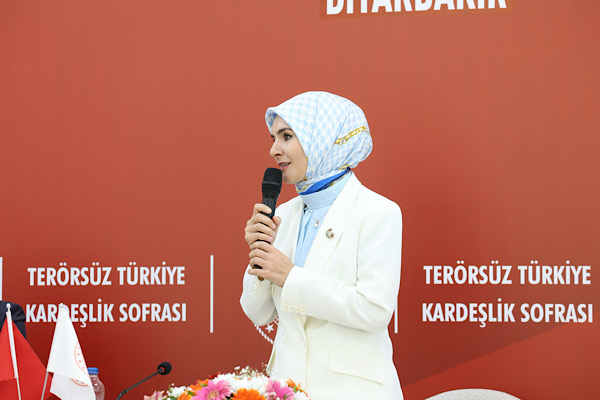 Göktaş: Her birinin azmi, emeği ve başarılarıyla gurur duyuyoruz Göktaş: Her birinin azmi, emeği ve başarılarıyla gurur duyuyoruz
