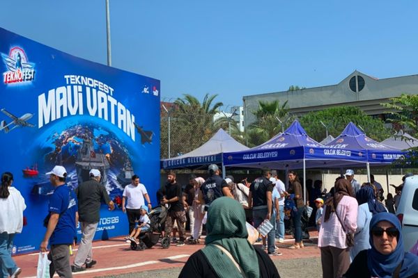 Gölcük Belediyesi’nden TEKNOFEST Mavi Vatan’a destek Gölcük Belediyesi’nden TEKNOFEST Mavi Vatan’a destek