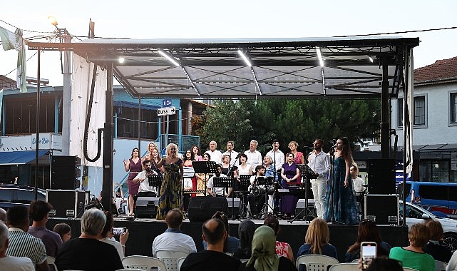 Gölyazı'da Sezen Aksu gecesi Gölyazı'da Sezen Aksu gecesi