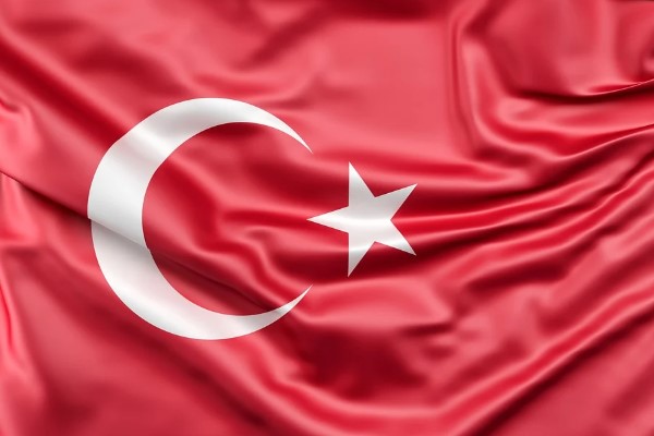 Görevi sırasında yaralanan polis memuru Batuhan Sariyalçınkaya şehit oldu Görevi sırasında yaralanan polis memuru Batuhan Sariyalçınkaya şehit oldu
