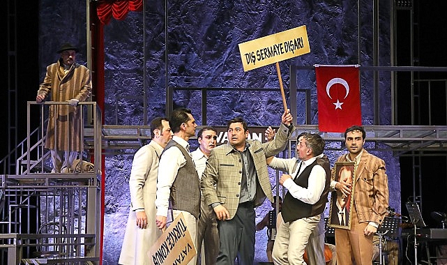 “Gözlerimi Kaparım Vazifemi Yaparım" Maltepe Seyircisiyle Buluşuyor “Gözlerimi Kaparım Vazifemi Yaparım" Maltepe Seyircisiyle Buluşuyor
