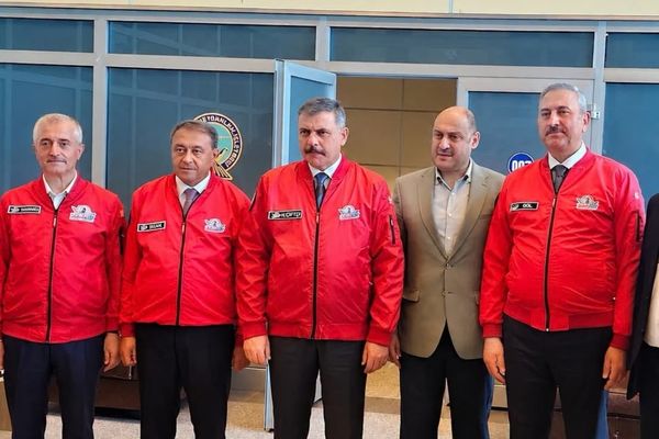 Gülpınar, Bakan Çiftçi ile TEKNOFEST Güneydoğu’da görüştü Gülpınar, Bakan Çiftçi ile TEKNOFEST Güneydoğu’da görüştü
