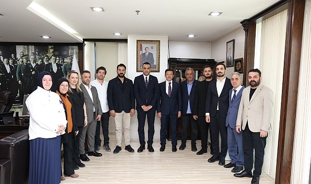 Hamza Dağ'dan Başkan Yıldız'a Hayırlı Olsun Ziyareti Hamza Dağ'dan Başkan Yıldız'a Hayırlı Olsun Ziyareti