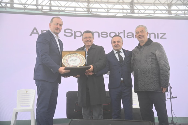Hayrat’ta 4. Çakıroğlu Yayla Şenliği düzenlendi Hayrat’ta 4. Çakıroğlu Yayla Şenliği düzenlendi