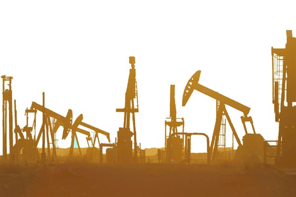 Hürmüz Boğazı'na ilişkin iyimser beklentiler Brent petrolde düşüşü hızlandırdı Hürmüz Boğazı'na ilişkin iyimser beklentiler Brent petrolde düşüşü hızlandırdı