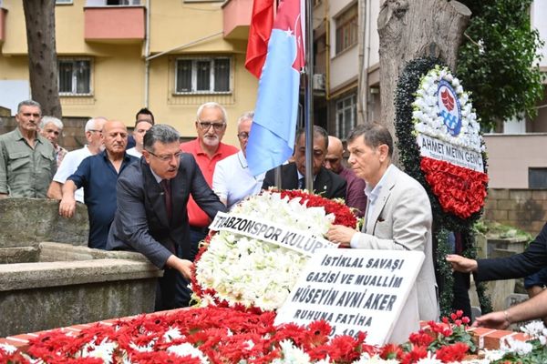 Hüseyin Avni Aker, vefatının 82. yılında anıldı Hüseyin Avni Aker, vefatının 82. yılında anıldı