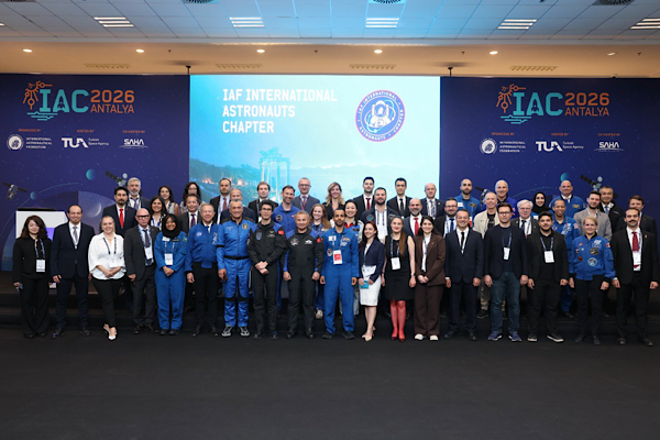 IAC 2026’da astronotlardan Ay araştırmaları ve uzayda barış mesajı IAC 2026’da astronotlardan Ay araştırmaları ve uzayda barış mesajı