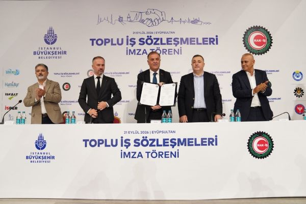 İBB ile HAK-İŞ sendikaları arasında 45 bin çalışanı kapsayan toplu iş sözleşmesi imzalandı İBB ile HAK-İŞ sendikaları arasında 45 bin çalışanı kapsayan toplu iş sözleşmesi imzalandı