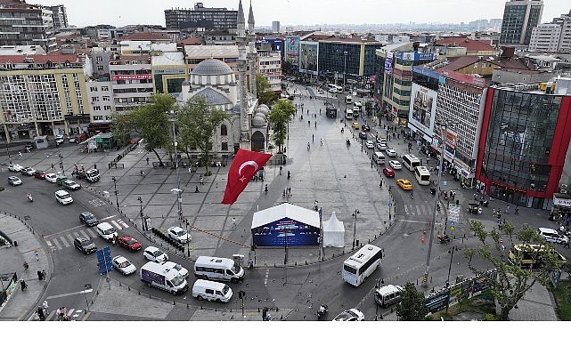 İBB YKS Tercih Döneminde Gençlerin Yanında İBB YKS Tercih Döneminde Gençlerin Yanında