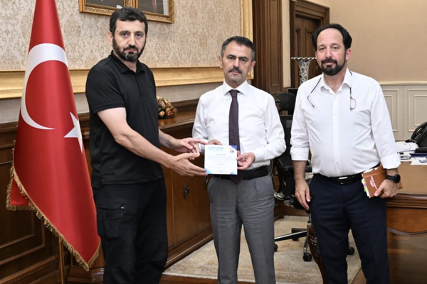 İHH Kocaeli Şubesi’nden Vali Aktaş’a çalıştay daveti İHH Kocaeli Şubesi’nden Vali Aktaş’a çalıştay daveti