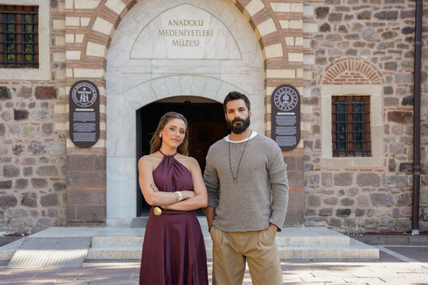 İki sanat tarihçisinin keşif yolculuğu “The Knot: Gateway to Anatolia” İki sanat tarihçisinin keşif yolculuğu “The Knot: Gateway to Anatolia”