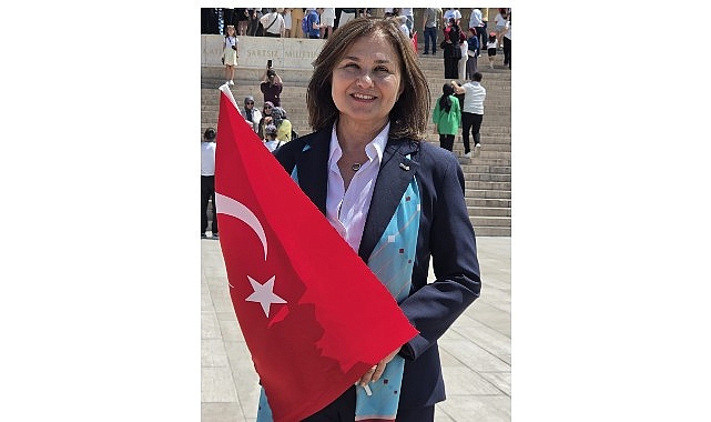 İlk Durak Anıtkabir: Türk Rotaryenlerinden Cumhuriyet Yemini İlk Durak Anıtkabir: Türk Rotaryenlerinden Cumhuriyet Yemini