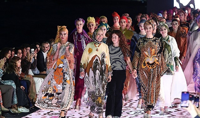 İmannoor Moda Resitali İstanbul'u salladı! İmannoor Moda Resitali İstanbul'u salladı!