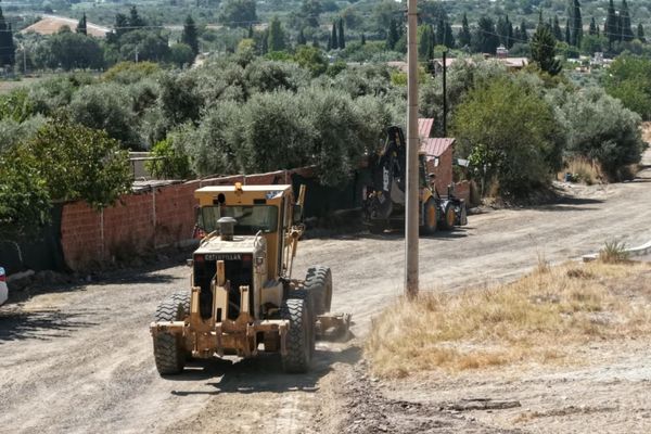 İncirliova’da ulaşım yatırımı sürüyor İncirliova’da ulaşım yatırımı sürüyor