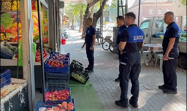 İnegöl Belediyesi Zabıta Ekiplerinden Kaldırım İşgali Ve Çevre Kirliliği Denetimi İnegöl Belediyesi Zabıta Ekiplerinden Kaldırım İşgali Ve Çevre Kirliliği Denetimi