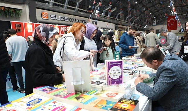 İnegöl Kitap Günlerinde Yazar Buluşmaları Başlıyor İnegöl Kitap Günlerinde Yazar Buluşmaları Başlıyor