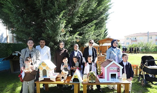 İnegöl'de Çocuklardan Sokak Hayvanlarına 190 Yuva İnegöl'de Çocuklardan Sokak Hayvanlarına 190 Yuva
