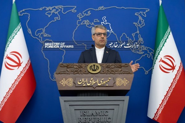 İran Dışişleri Sözcüsü Baqaei'den Trump'a petrol tepkisi: Önce savaşı kazanmanız gerekir İran Dışişleri Sözcüsü Baqaei'den Trump'a petrol tepkisi: Önce savaşı kazanmanız gerekir