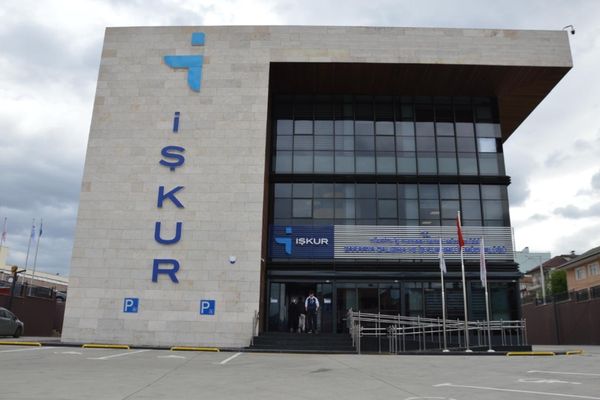 İŞKUR’dan Sakarya’ya 1.211 kişilik istihdam desteği İŞKUR’dan Sakarya’ya 1.211 kişilik istihdam desteği