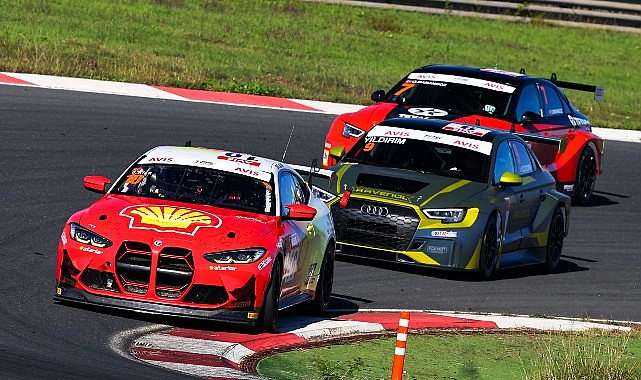 İstanbul Park'ta Zirve Mücadelesi Nefes Kesti