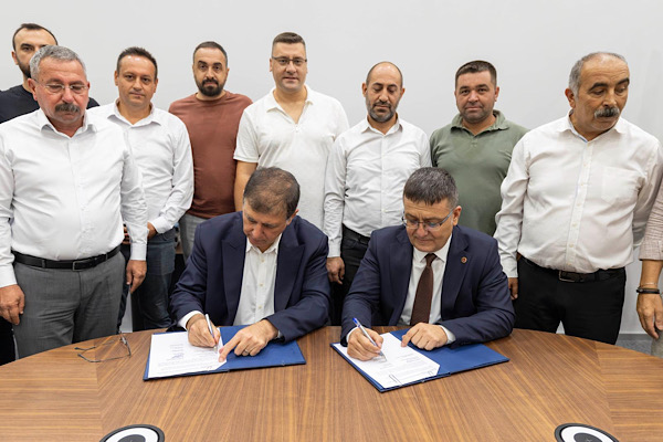 İZBETON'da yaklaşık 750 çalışanı kapsayan toplu iş sözleşmesi imzalandı İZBETON'da yaklaşık 750 çalışanı kapsayan toplu iş sözleşmesi imzalandı