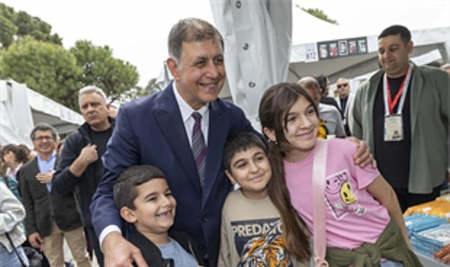 İZKİTAP sonbaharda Kültürpark'ta İZKİTAP sonbaharda Kültürpark'ta