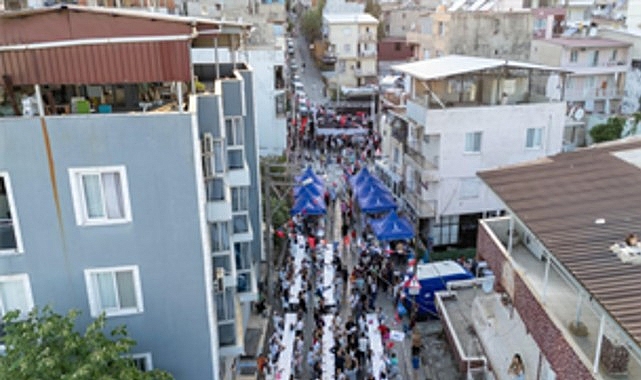 İzmir Büyükşehir Belediyesi mahalle kültürünü yeniden canlandırıyor İzmir Büyükşehir Belediyesi mahalle kültürünü yeniden canlandırıyor
