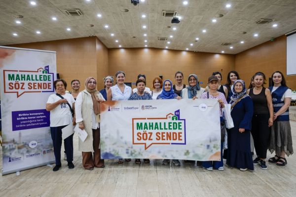 İzmir Büyükşehir Belediyesi “Mahallede Söz Sende” buluşmalarını sürdürüyor İzmir Büyükşehir Belediyesi “Mahallede Söz Sende” buluşmalarını sürdürüyor