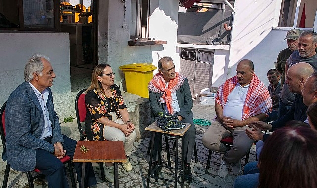 İzmir Büyükşehir Belediyesi'nden Bardacık Üreticisine Can Suyu İzmir Büyükşehir Belediyesi'nden Bardacık Üreticisine Can Suyu