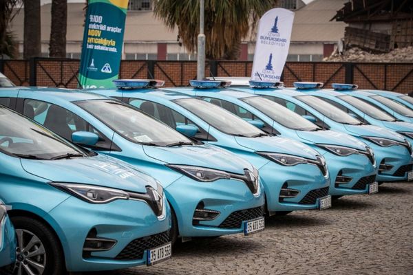 İzmir’de elektrikli araç filosunda yüzde 81 tasarruf İzmir’de elektrikli araç filosunda yüzde 81 tasarruf