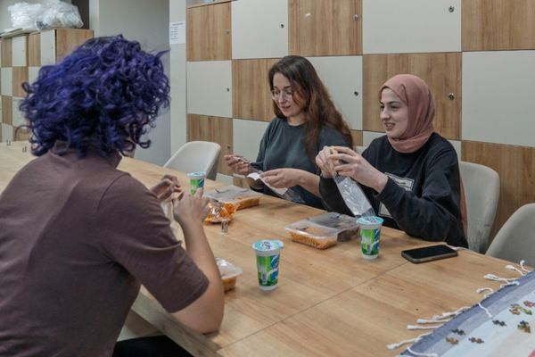 İzmir’de üniversiteli kız öğrenciler için aylık barınma ücreti 2 bin TL İzmir’de üniversiteli kız öğrenciler için aylık barınma ücreti 2 bin TL