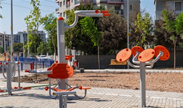 İzmir'in mahalle ruhu “yeşil dönüşümle" canlanıyor İzmir'in mahalle ruhu “yeşil dönüşümle" canlanıyor