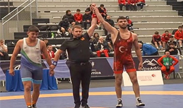 İzmirli Muhammed Balkan ikincisi oldu İzmirli Muhammed Balkan ikincisi oldu