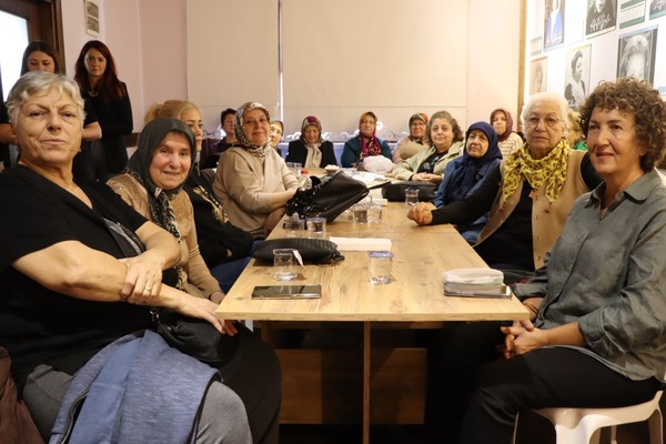 İzmit Belediyesi kadınlar için Konak Buluşmaları düzenliyor İzmit Belediyesi kadınlar için Konak Buluşmaları düzenliyor