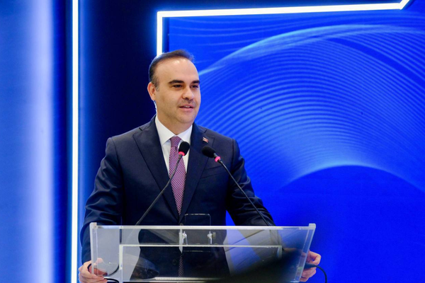 Kacır: 49'u Türk vatandaşı olan 75 araştırmacı daha Türkiye'de destek kazandı Kacır: 49'u Türk vatandaşı olan 75 araştırmacı daha Türkiye'de destek kazandı