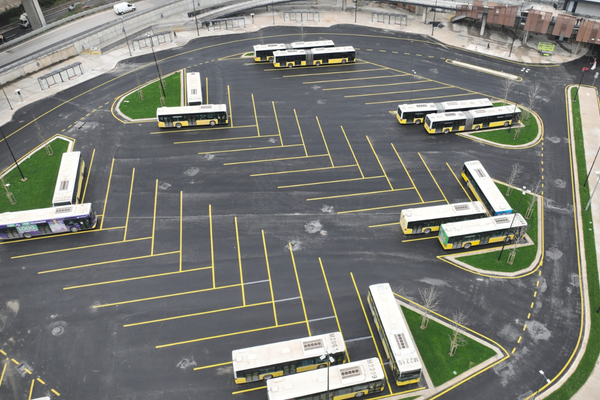 Kadıköy Meydanı'nda yeni dönem: 13 otobüs hattı Uzunçayır'a taşınıyor Kadıköy Meydanı'nda yeni dönem: 13 otobüs hattı Uzunçayır'a taşınıyor