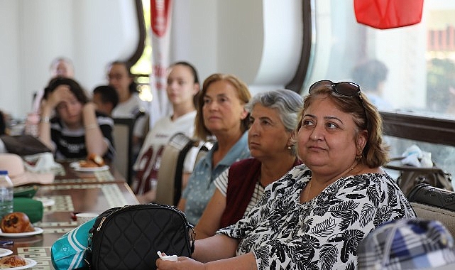 Kadınlara Yönelik Stres ve Öfke Yönetimi Semineri Düzenlendi Kadınlara Yönelik Stres ve Öfke Yönetimi Semineri Düzenlendi
