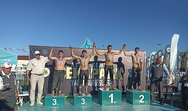 Kağıtspor, Kocaeli'yi sporun zirvesine taşıdı   