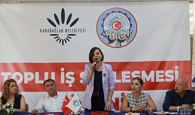 Karabağlar Belediyesi'nde toplu iş sözleşmesi sevinci Karabağlar Belediyesi'nde toplu iş sözleşmesi sevinci